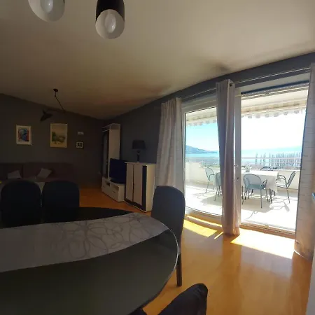 Vrle Apartment