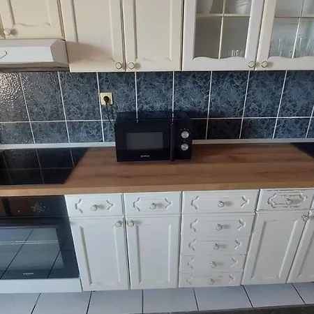 Apartment Vrle *