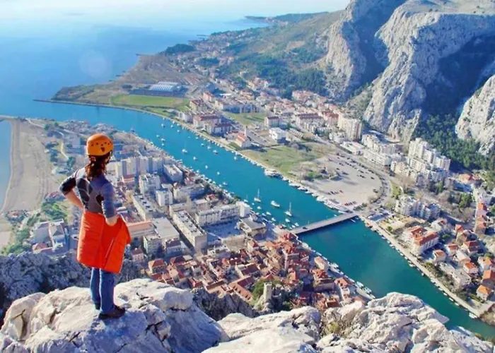 Vrle アパート オミシュ