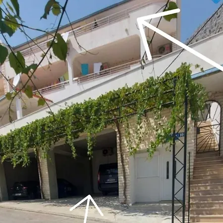 Appartamento Vrle Omiš