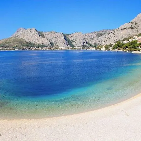 Vrle Appartamento Omiš